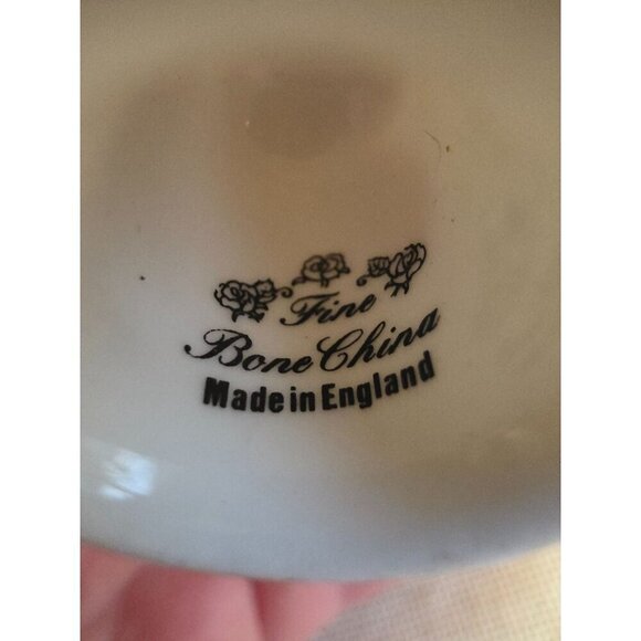 Porcelain Cat Thimble With Gold Trim Fine Bone China Made In England Collectible - Picture 5 of 6